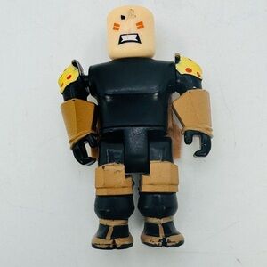 Roblox LOYAL PIZZA WARRIOR Series 5 Core Action Figure No Code Loose 3" READ